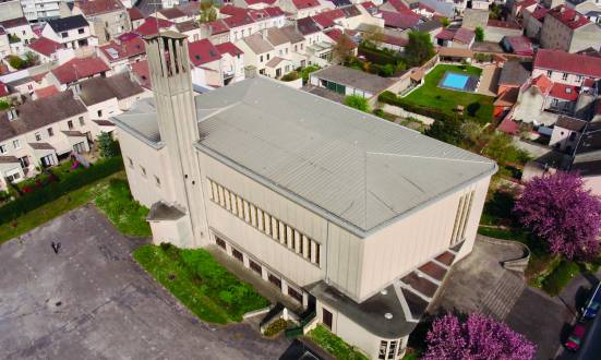 Page d’accueil, L’Église du Sacré-Coeur de Reims qui abrite l’Atelier Simon-Marq depuis janvier 2021., photographie : © Frédéric Ruffin